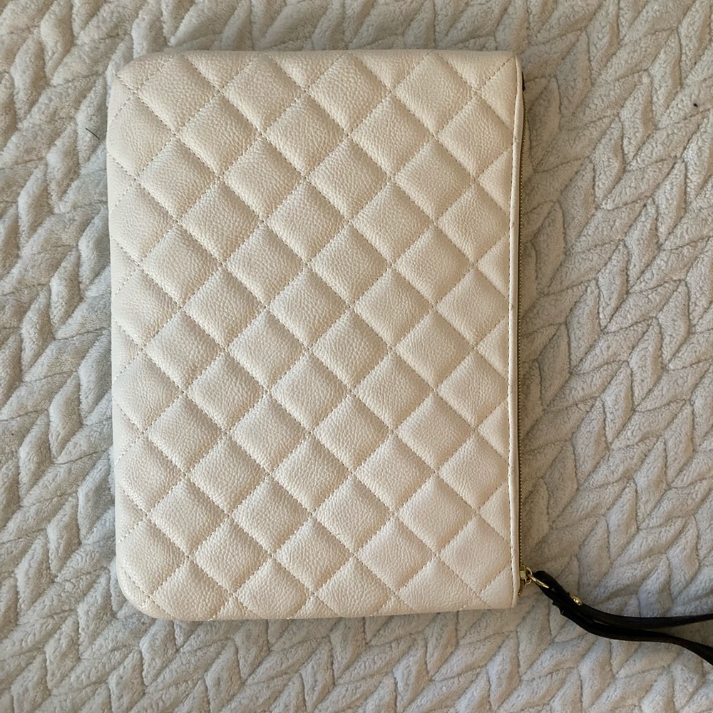 🐝 BETSEY JOHNSON 🐝 wristlet clutch - Picture 3 of 4